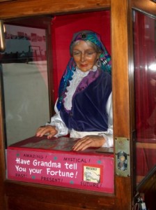 Fortune teller in the Musee Mecanique (San Franscisco)